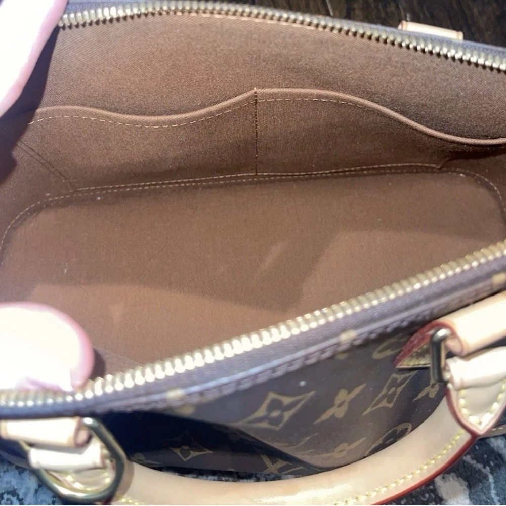 Louis Vuitton bag - Picture 4 of 9